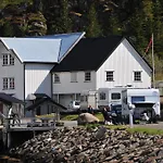 Village de vacances Sandvika Camping *