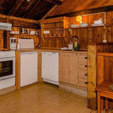 Sandvika Camping Aldeamento Turístico *
