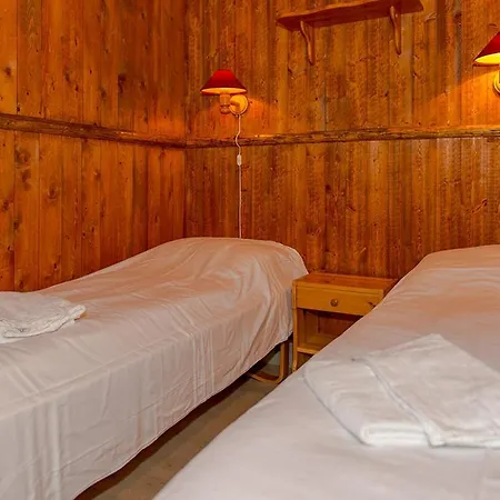 Aldeamento Turístico Sandvika Camping