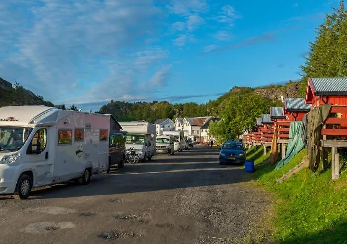 Parco vacanze Sandvika Camping *